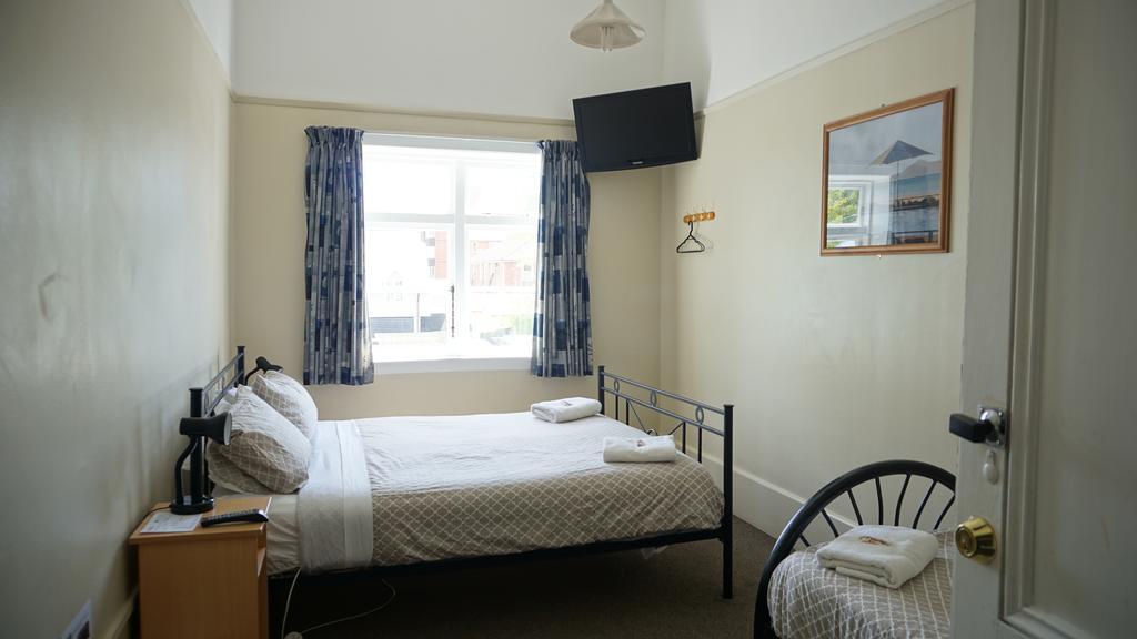 Dorset House Backpackers Hostel Christchurch Bagian luar foto