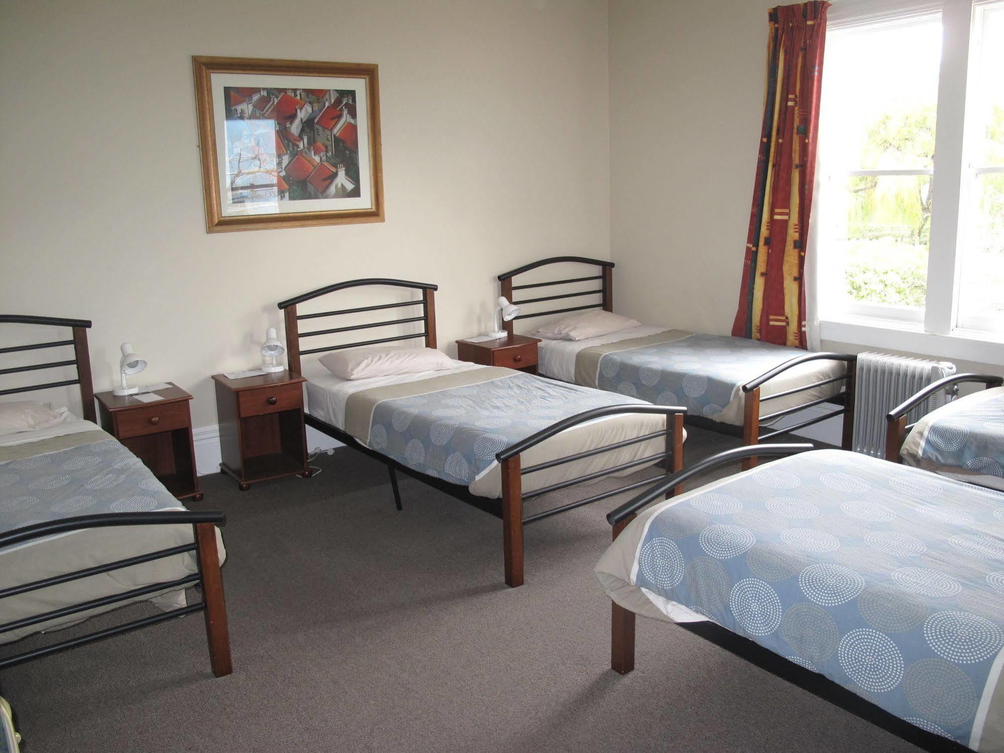 Dorset House Backpackers Hostel Christchurch Bagian luar foto