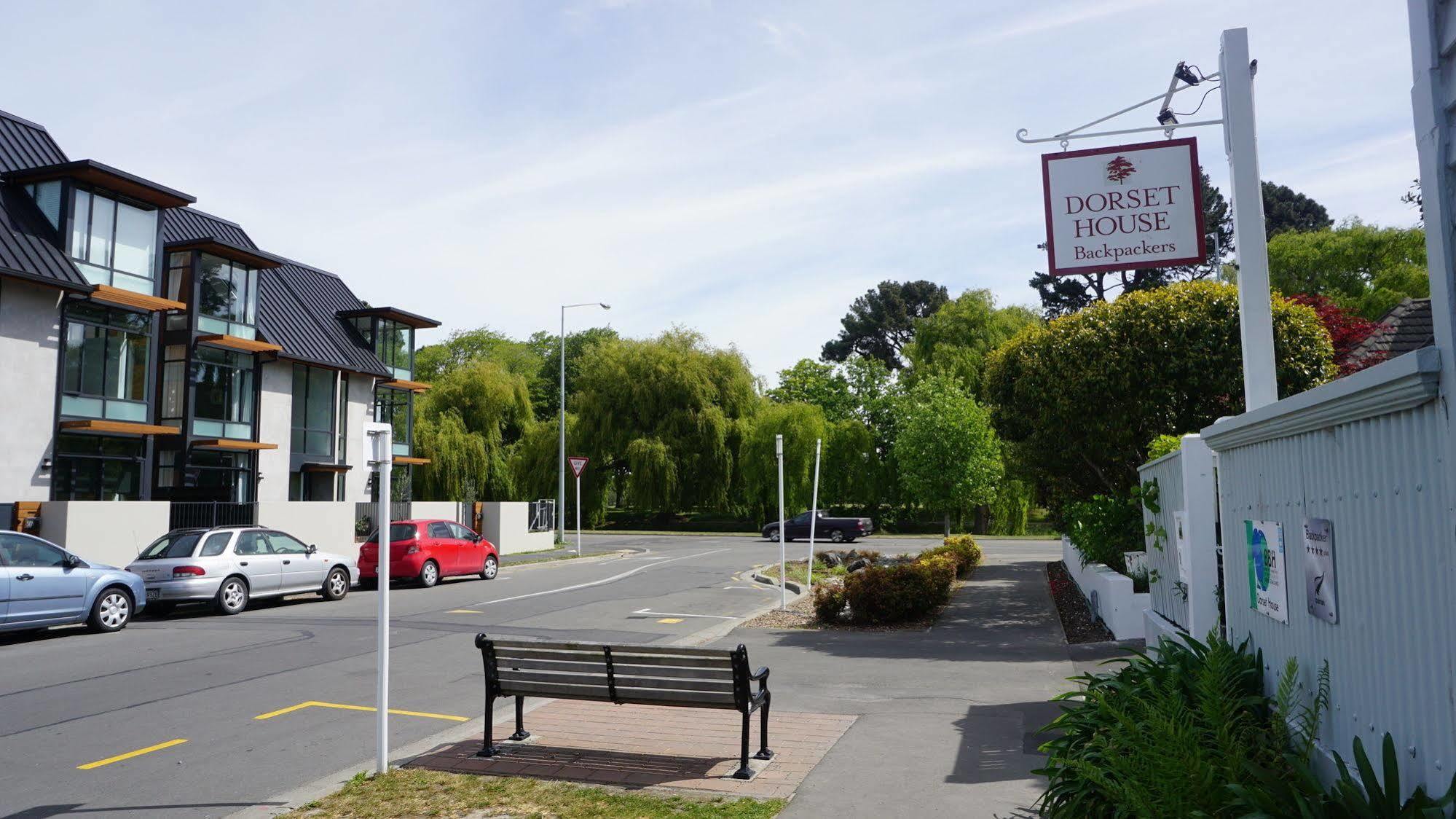 Dorset House Backpackers Hostel Christchurch Bagian luar foto